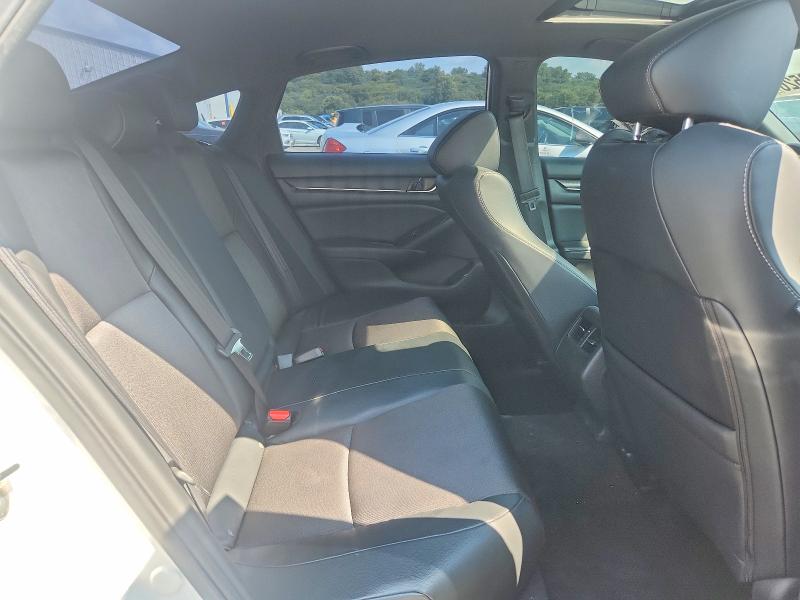 Aukcja sprzedaży 2018 Honda Accord, vin: 1HGCV2F34JA023807, numer aukcji: 63652526