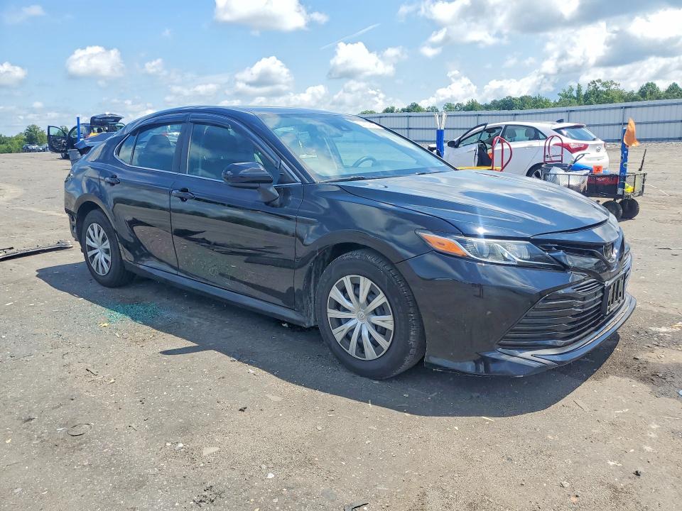 Продажа на аукционе авто 2019 Toyota Camry, vin: 4T1B11HK1KU701204, номер лота: 63727896