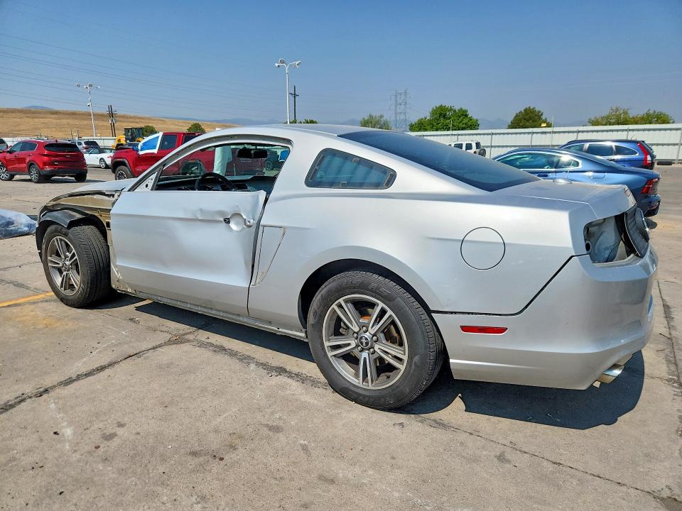 64454396 :رقم المزاد ، 1ZVBP8AM6D5238218 vin ، 2013 Ford Mustang مزاد بيع