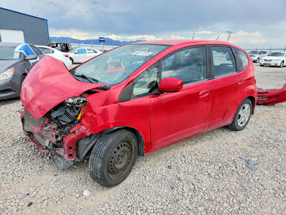 2013 Honda Fit მანქანა იყიდება აუქციონზე, vin: JHMGE8G38DC060402, აუქციონის ნომერი: 66217376