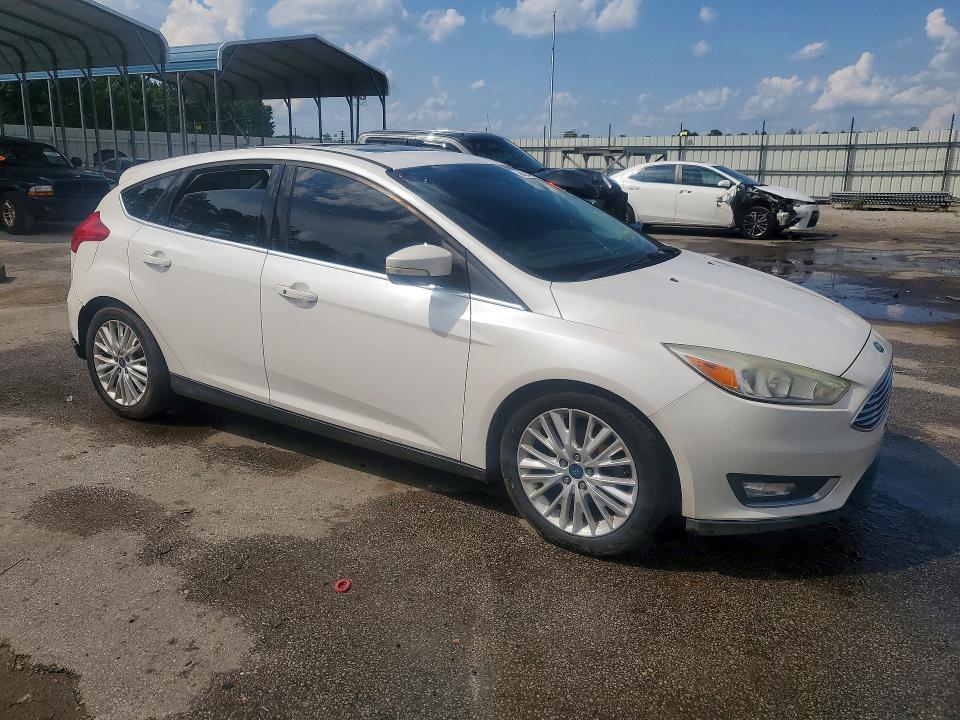 Продажа на аукционе авто 2017 Ford Focus, vin: 1FADP3N29HL279523, номер лота: 64244646