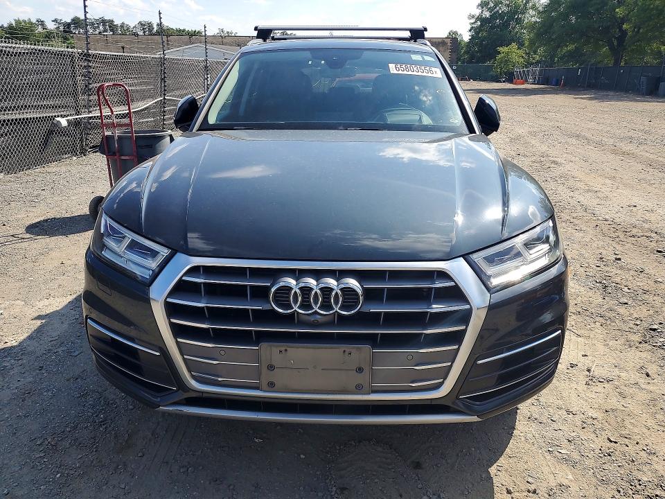 65803556 :رقم المزاد ، WA1CNAFY2J2102093 vin ، 2018 Audi Q5 مزاد بيع