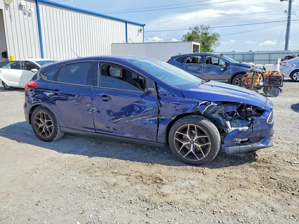 66309236 :رقم المزاد ، 1FADP3M25HL269735 vin ، 2017 Ford Focus مزاد بيع