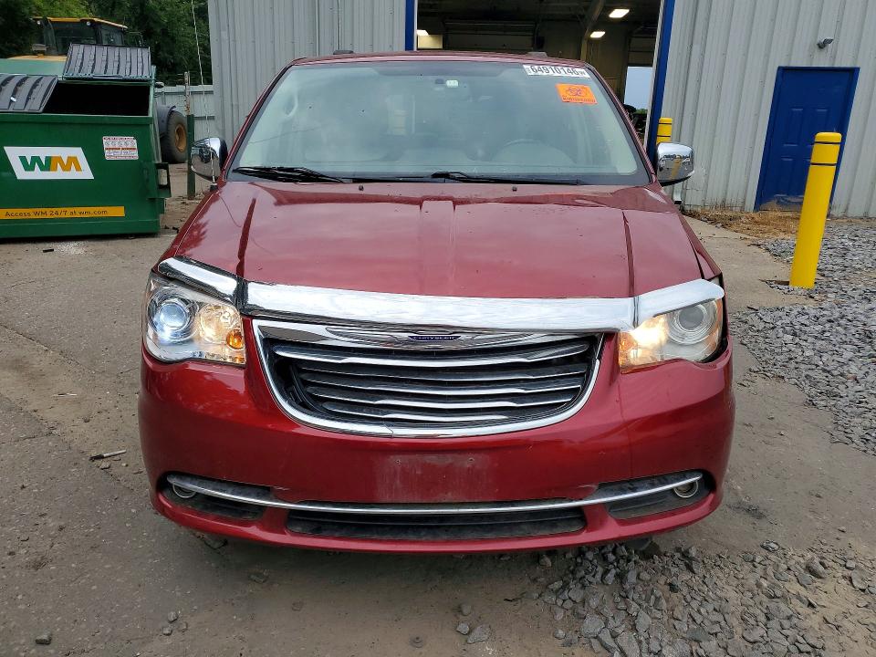 2015 Chrysler Town & Country მანქანა იყიდება აუქციონზე, vin: 2C4RC1GG6FR708694, აუქციონის ნომერი: 64910146