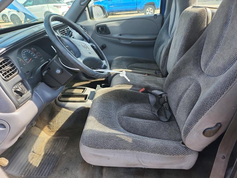 2000 Dodge Dakota მანქანა იყიდება აუქციონზე, vin: 1B7FL26X5YS598328, აუქციონის ნომერი: 65368276