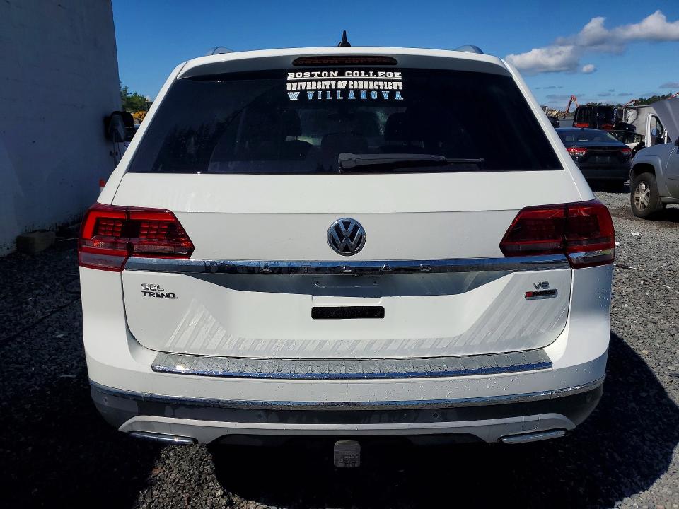 2018 Volkswagen Atlas მანქანა იყიდება აუქციონზე, vin: 1V2NR2CA7JC560642, აუქციონის ნომერი: 66650136