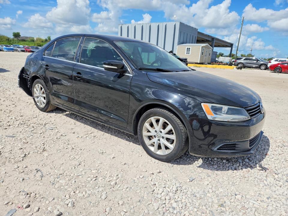 66532066 :رقم المزاد ، 3VWDX7AJ8DM396529 vin ، 2013 Volkswagen Jetta مزاد بيع