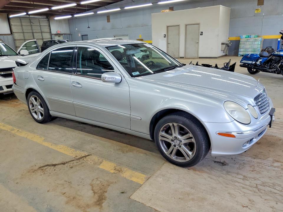 63846686 :رقم المزاد ، WDBUF56J46A828549 vin ، 2006 Mercedes-benz E مزاد بيع