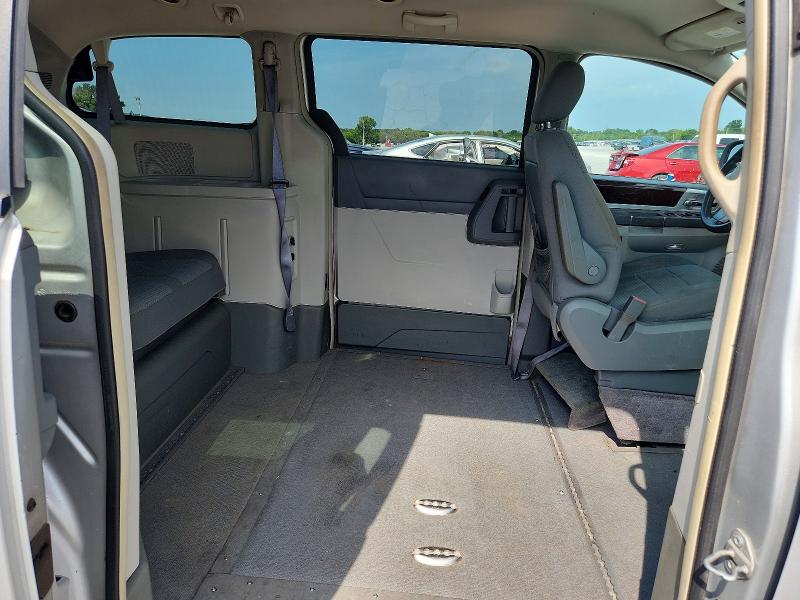 Продаж на аукціоні авто 2010 Chrysler Town & Country, vin: 2A4RR5D12AR235188, номер лоту: 64973276