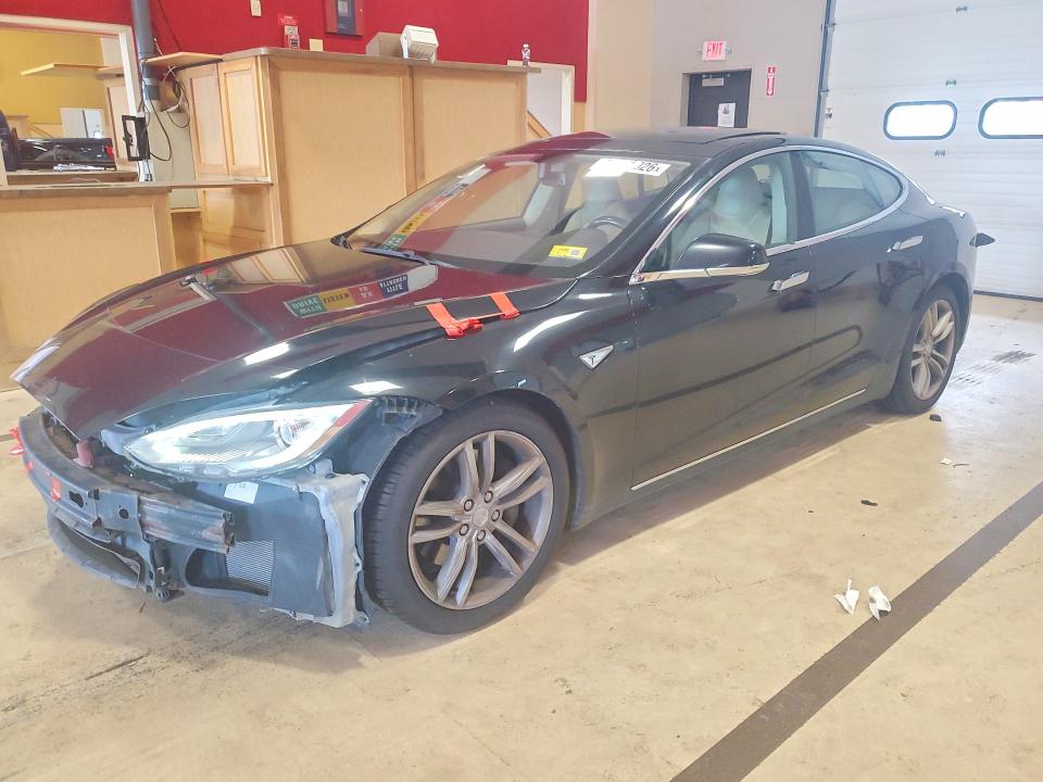 Продажа на аукционе авто 2013 Tesla Model S, vin: 5YJSA1CN0DFP22336, номер лота: 61722926