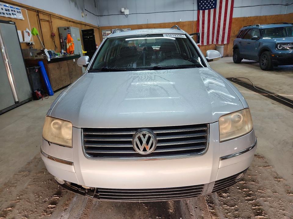 65274336 :رقم المزاد ، WVWCE63B45E131599 vin ، 2005 Volkswagen Passat مزاد بيع