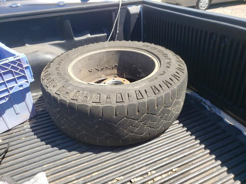 66974426 :رقم المزاد ، 2GTEC19V821390080 vin ، 2002 Gmc New Sierra مزاد بيع