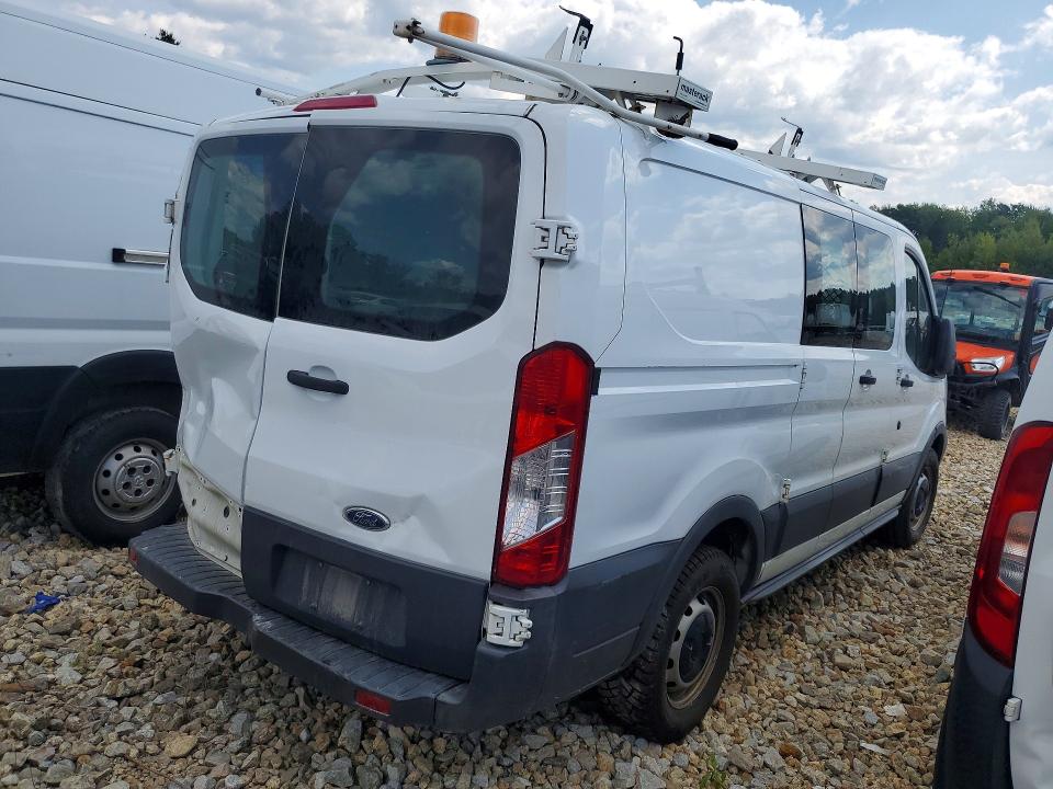 61638056 :رقم المزاد ، 1FTNE1ZM7FKA16521 vin ، 2015 Ford Transit مزاد بيع