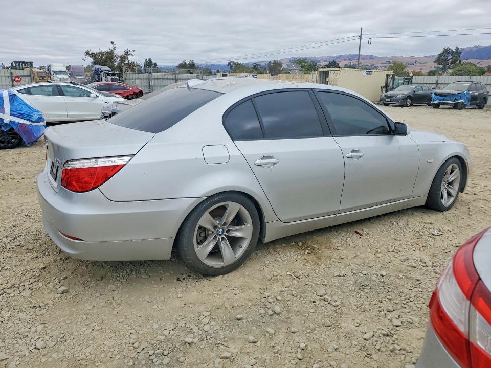 65112656 :رقم المزاد ، WBANU535X8C116439 vin ، 2008 Bmw 528 مزاد بيع