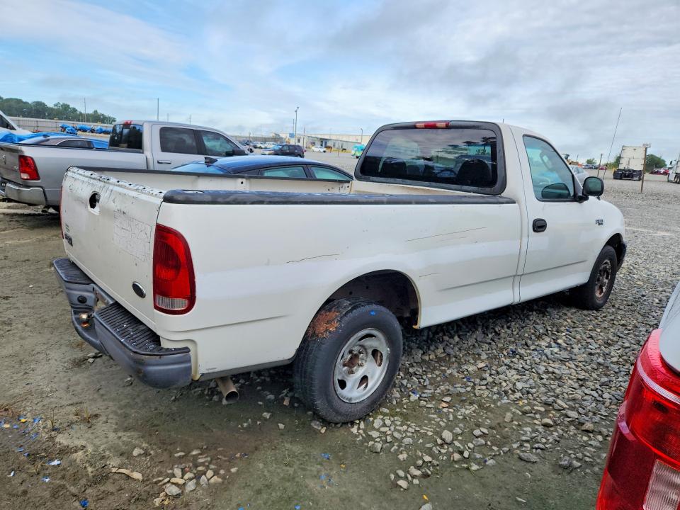 62705566 :رقم المزاد ، 2FTRF17254CA51365 vin ، 2004 Ford F-150 Heritage مزاد بيع