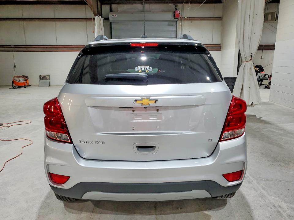 64656256 :رقم المزاد ، KL7CJPSB4JB688105 vin ، 2018 Chevrolet Trax مزاد بيع