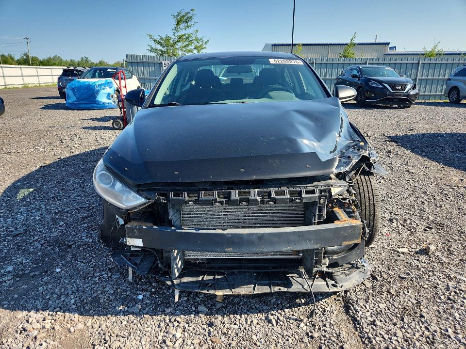 62263276 :رقم المزاد ، 5NPD74LF6HH077345 vin ، 2017 Hyundai Elantra مزاد بيع