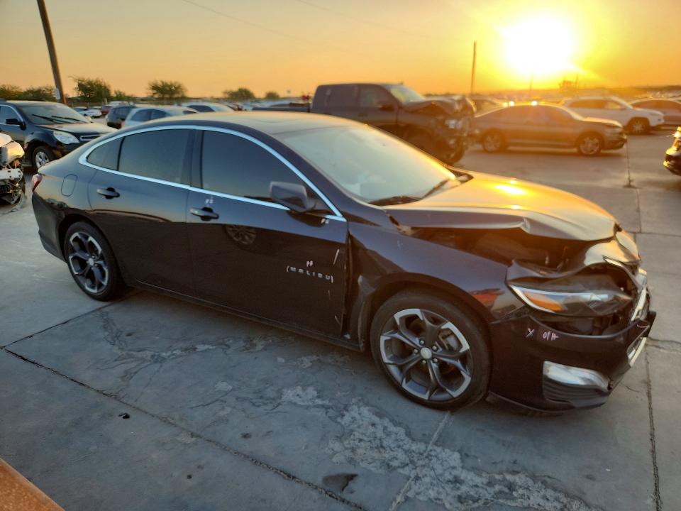 65947576 :رقم المزاد ، 1G1ZD5ST2NF198531 vin ، 2022 Chevrolet Malibu مزاد بيع