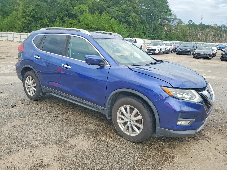 Продаж на аукціоні авто 2017 Nissan Rogue, vin: 5N1AT2MV5HC763487, номер лоту: 64673136