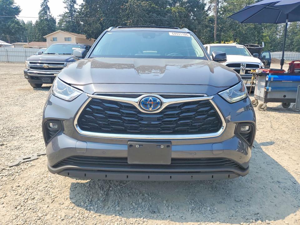 Aukcja sprzedaży 2023 Toyota Highlander Hybrid, vin: 5TDXBRCH7PS579090, numer aukcji: 64931106