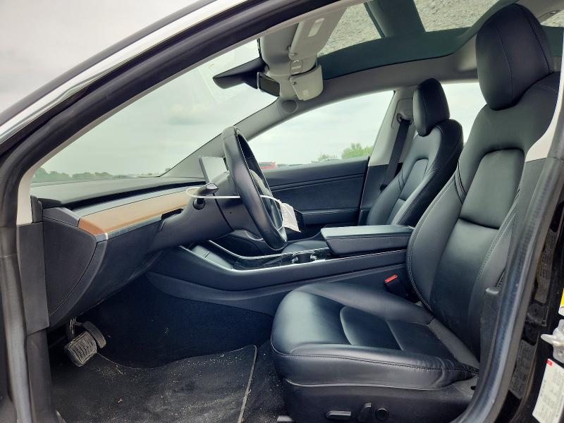63781626 :رقم المزاد ، 5YJ3E1EA0JF039132 vin ، 2018 Tesla Model 3 مزاد بيع