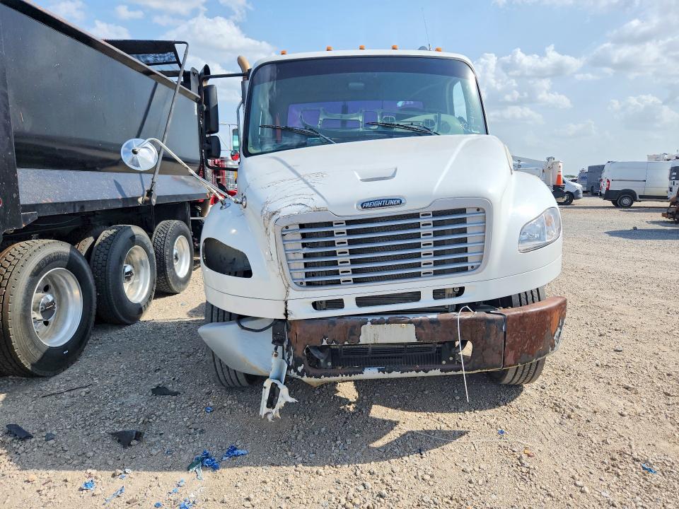 Продаж на аукціоні авто 2015 Freightliner M2, vin: 1FUBCXCY7FHGJ9940, номер лоту: 63035496