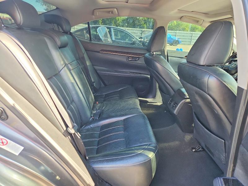 65646396 :رقم المزاد ، 58ABK1GG2HU079157 vin ، 2017 Lexus Es مزاد بيع