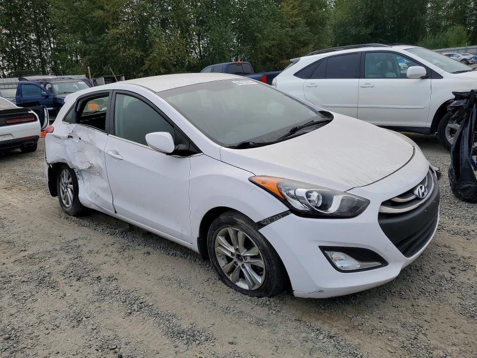 2014 Hyundai Elantra Gt მანქანა იყიდება აუქციონზე, vin: KMHD35LH8EU234289, აუქციონის ნომერი: 64213006