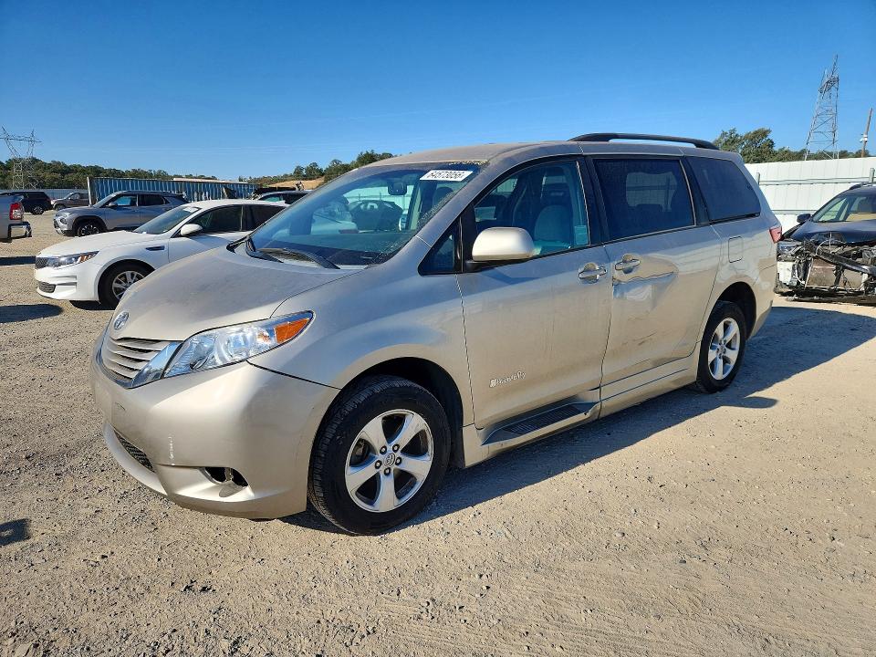 Продаж на аукціоні авто 2015 Toyota Sienna, vin: 5TDKK3DC0FS647707, номер лоту: 64573056