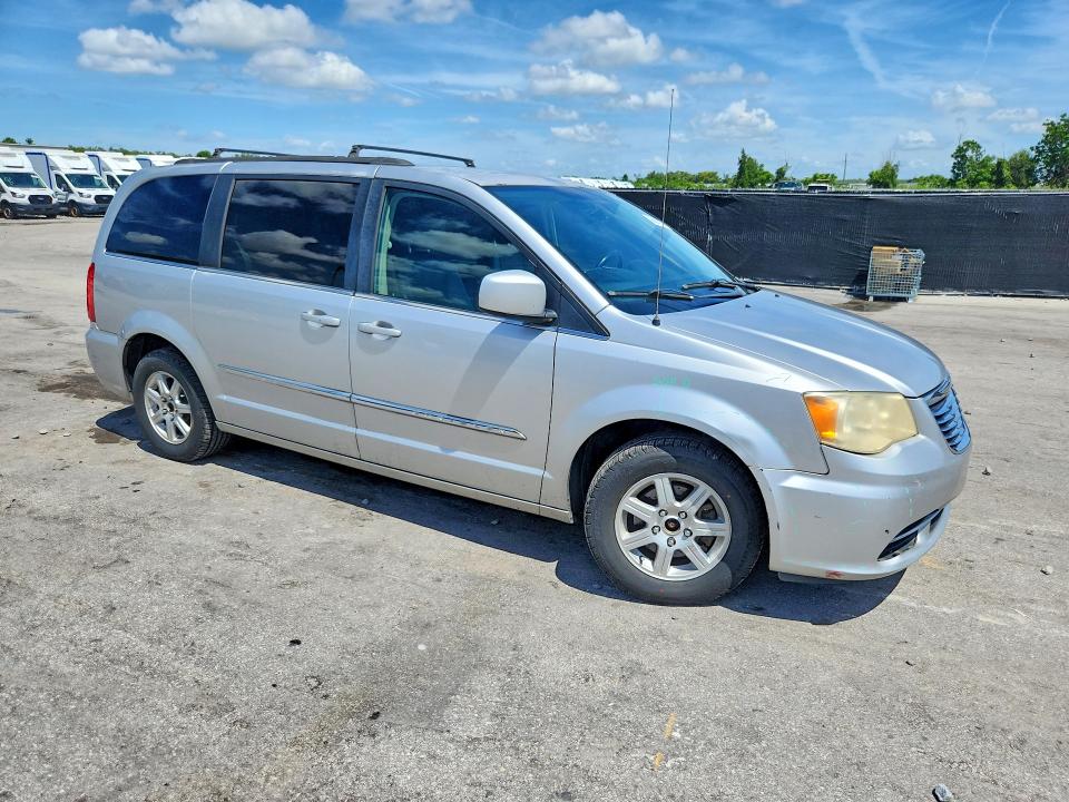 64044726 :رقم المزاد ، 2C4RC1BG9CR375409 vin ، 2012 Chrysler Town & Country مزاد بيع
