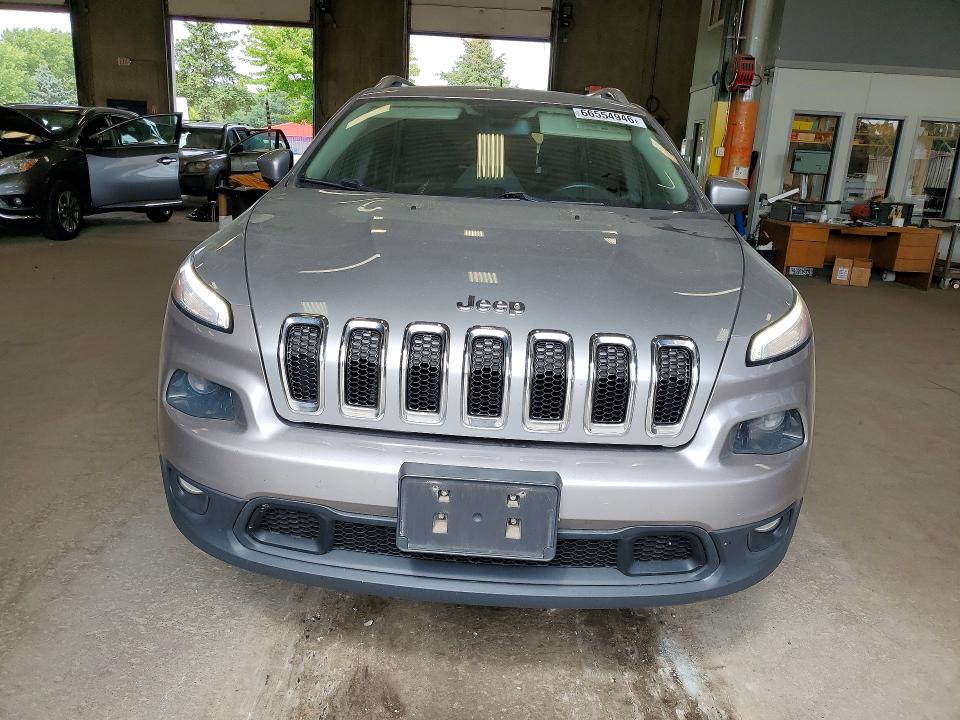 66554946 :رقم المزاد ، 1C4PJLCB7FW790705 vin ، 2015 Jeep Cherokee مزاد بيع