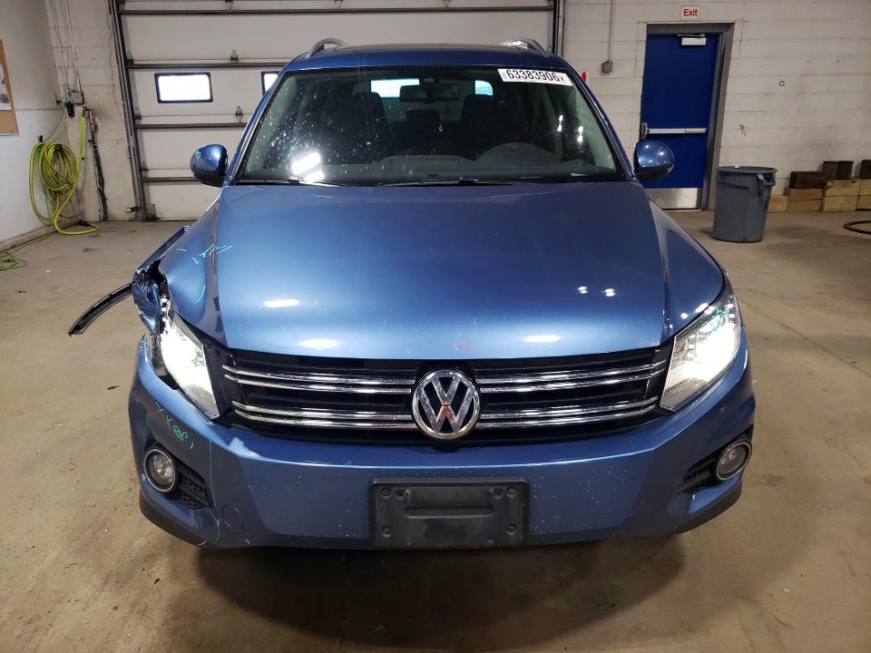 63383906 :رقم المزاد ، WVGWV7AX5HW507707 vin ، 2017 Volkswagen Tiguan مزاد بيع