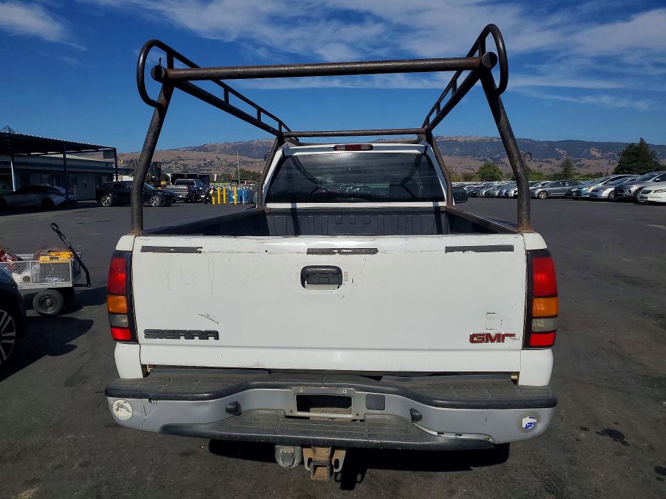 66586656 :رقم المزاد ، 1GTHC24124E146563 vin ، 2004 Gmc Sierra مزاد بيع