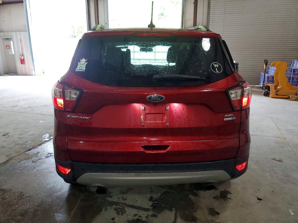 64263326 :رقم المزاد ، 1FMCU9HD3JUA82017 vin ، 2018 Ford Escape مزاد بيع