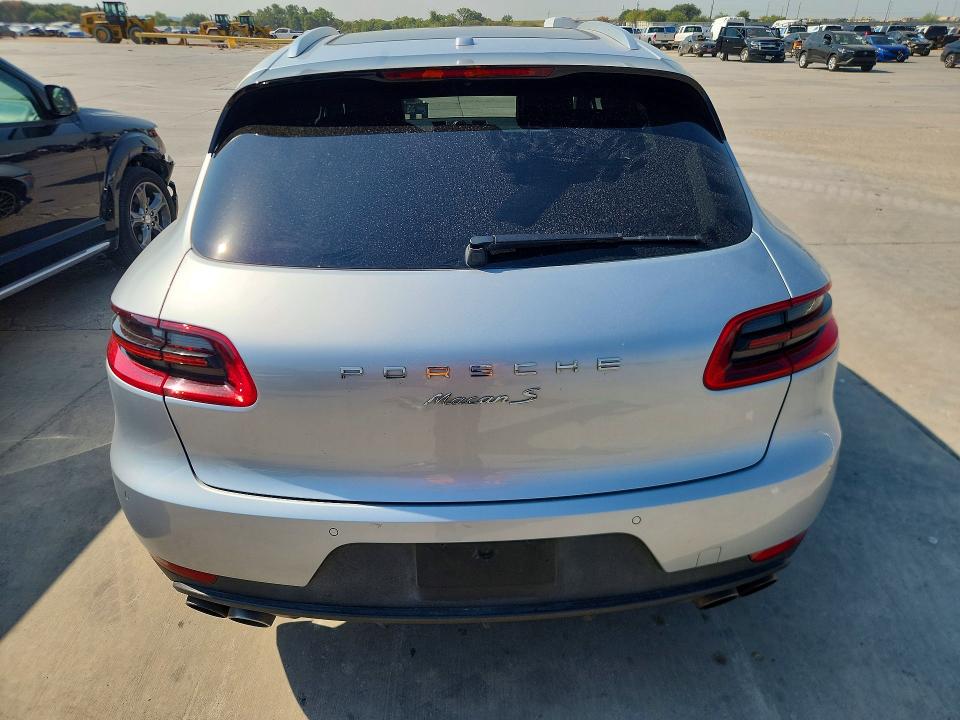 66988486 :رقم المزاد ، WP1AB2A55GLB57146 vin ، 2016 Porsche Macan مزاد بيع