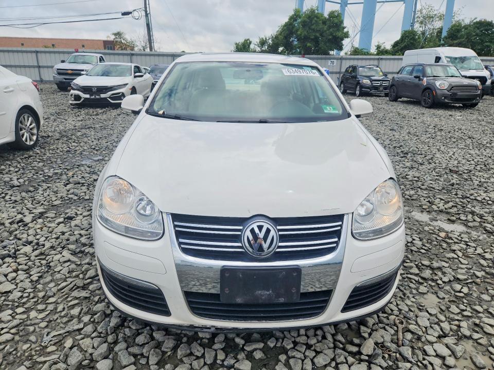 63497076 :رقم المزاد ، 3VWRZ7AJ7AM144928 vin ، 2010 Volkswagen Jetta مزاد بيع
