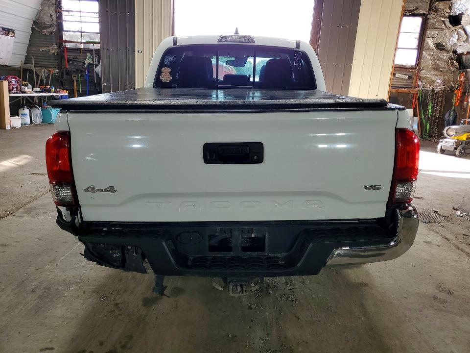 63714556 :رقم المزاد ، 3TMCZ5AN3NM494904 vin ، 2022 Toyota Tacoma مزاد بيع