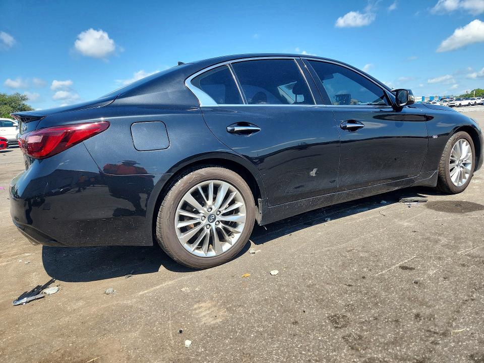Продаж на аукціоні авто 2018 Infiniti Q50, vin: JN1EV7AR3JM430177, номер лоту: 64784026