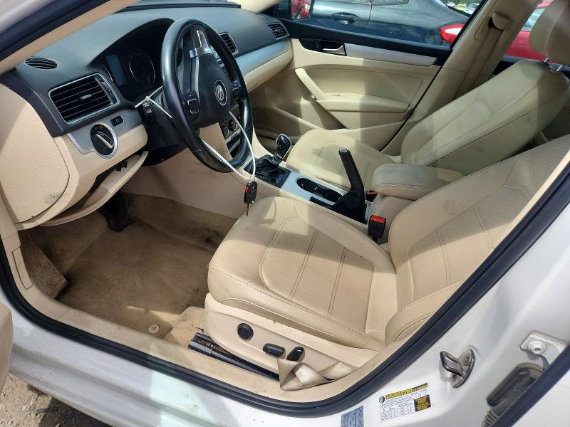 2013 Volkswagen Passat მანქანა იყიდება აუქციონზე, vin: 1VWBP7A30DC013015, აუქციონის ნომერი: 63400676