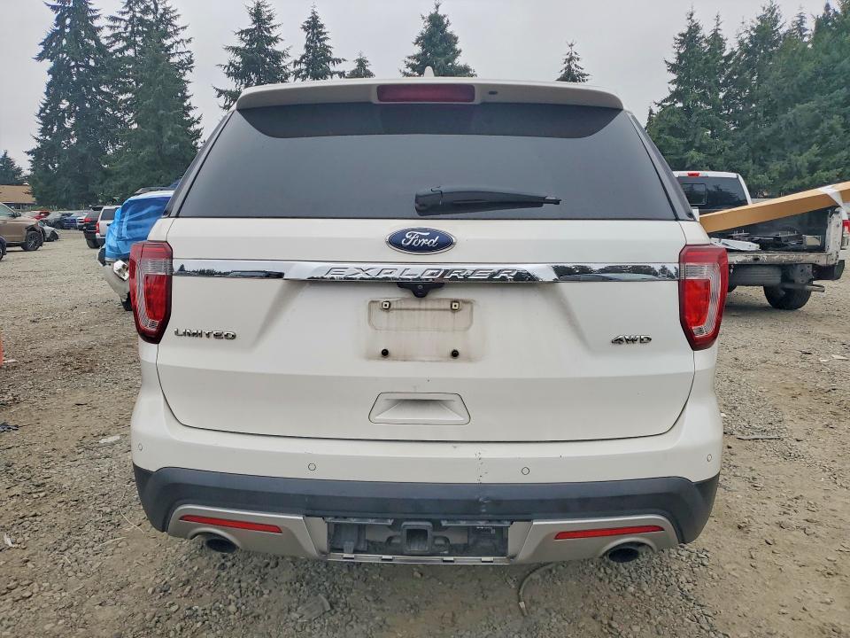 64763806 :رقم المزاد ، 1FM5K8F82HGD72675 vin ، 2017 Ford Explorer مزاد بيع