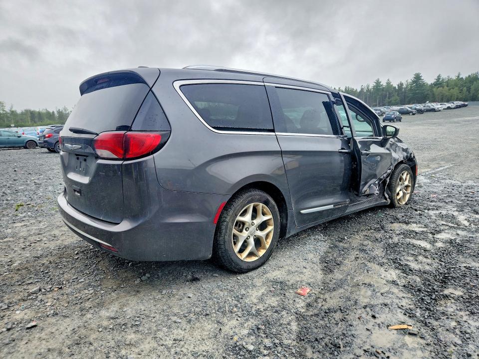 64803186 :رقم المزاد ، 2C4RC1EG8JR148379 vin ، 2018 Chrysler Pacifica مزاد بيع