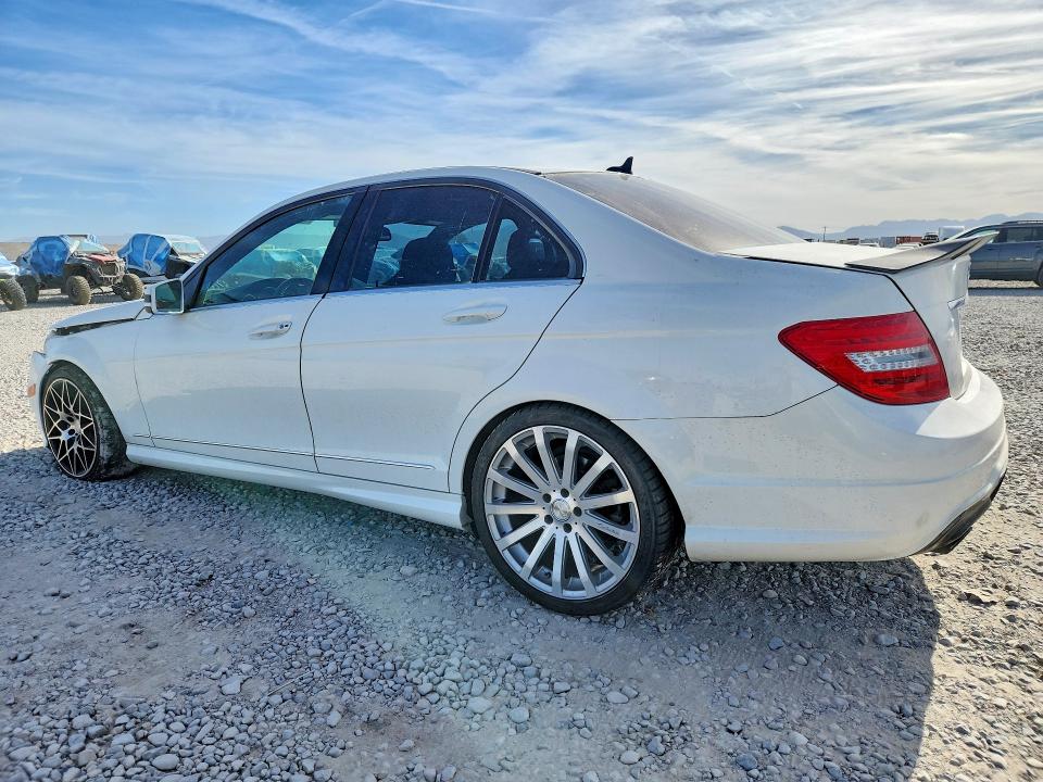 65717916 :رقم المزاد ، WDDGF8AB3EA942630 vin ، 2014 Mercedes-benz C مزاد بيع