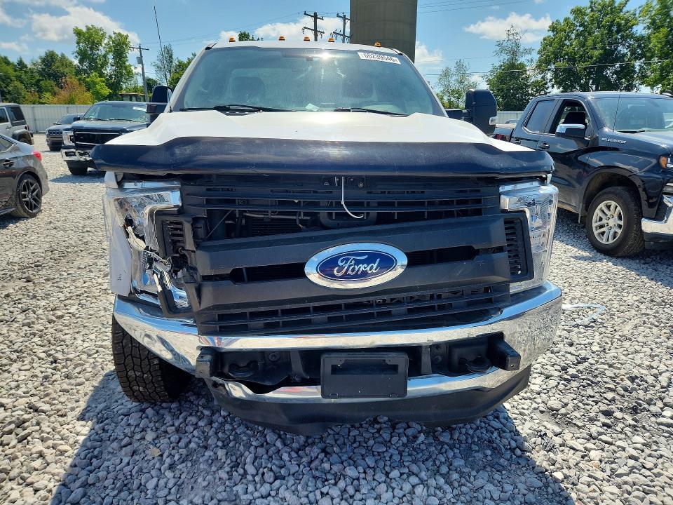66239546 :رقم المزاد ، 1FTBF2B68KED62846 vin ، 2019 Ford F250 مزاد بيع