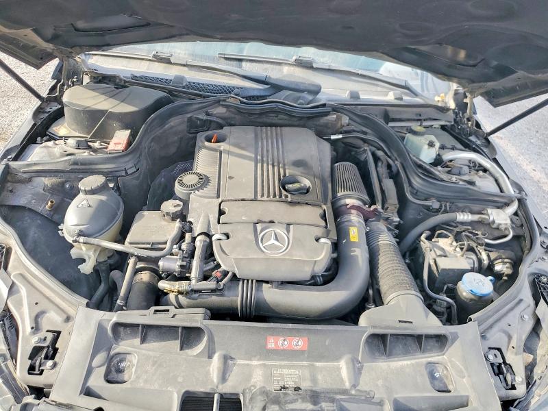 2014 Mercedes-benz C მანქანა იყიდება აუქციონზე, vin: WDDGF4HB9EG251713, აუქციონის ნომერი: 66959096