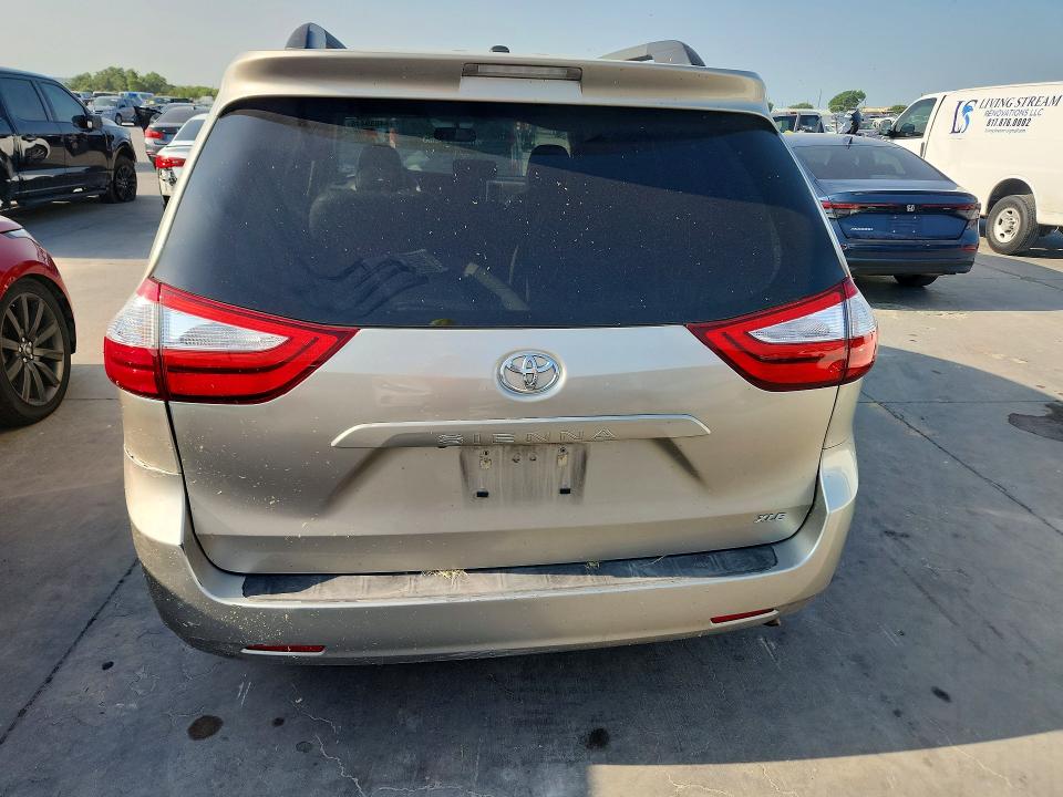 Продаж на аукціоні авто 2016 Toyota Sienna, vin: 5TDYK3DC6GS702513, номер лоту: 64039446