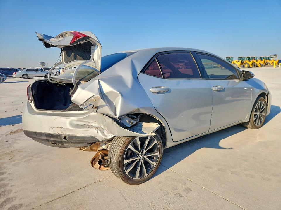 2017 Toyota Corolla მანქანა იყიდება აუქციონზე, vin: 5YFBURHE1HP674256, აუქციონის ნომერი: 63488036