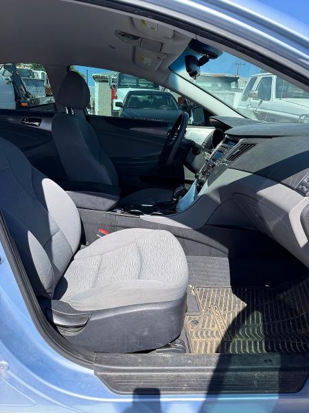 Продаж на аукціоні авто 2015 Hyundai Sonata Hybrid, vin: KMHEC4A41FA121110, номер лоту: 64129306