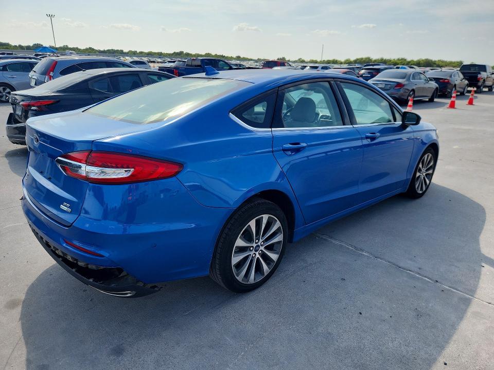 64227036 :رقم المزاد ، 3FA6P0T98LR207990 vin ، 2020 Ford Fusion مزاد بيع