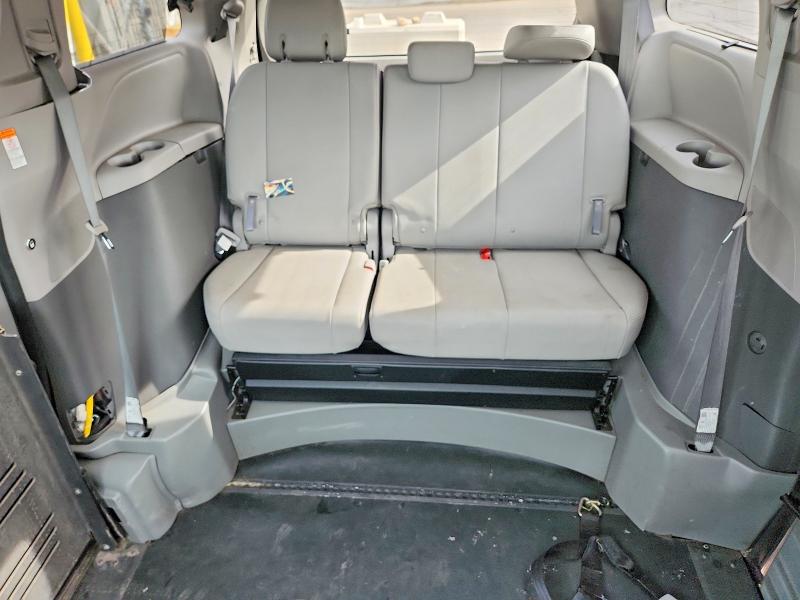 2018 Toyota Sienna მანქანა იყიდება აუქციონზე, vin: 5TDYZ3DC8JS917314, აუქციონის ნომერი: 66618066