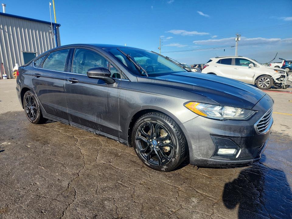 66420346 :رقم المزاد ، 3FA6P0HD9KR146743 vin ، 2019 Ford Fusion مزاد بيع